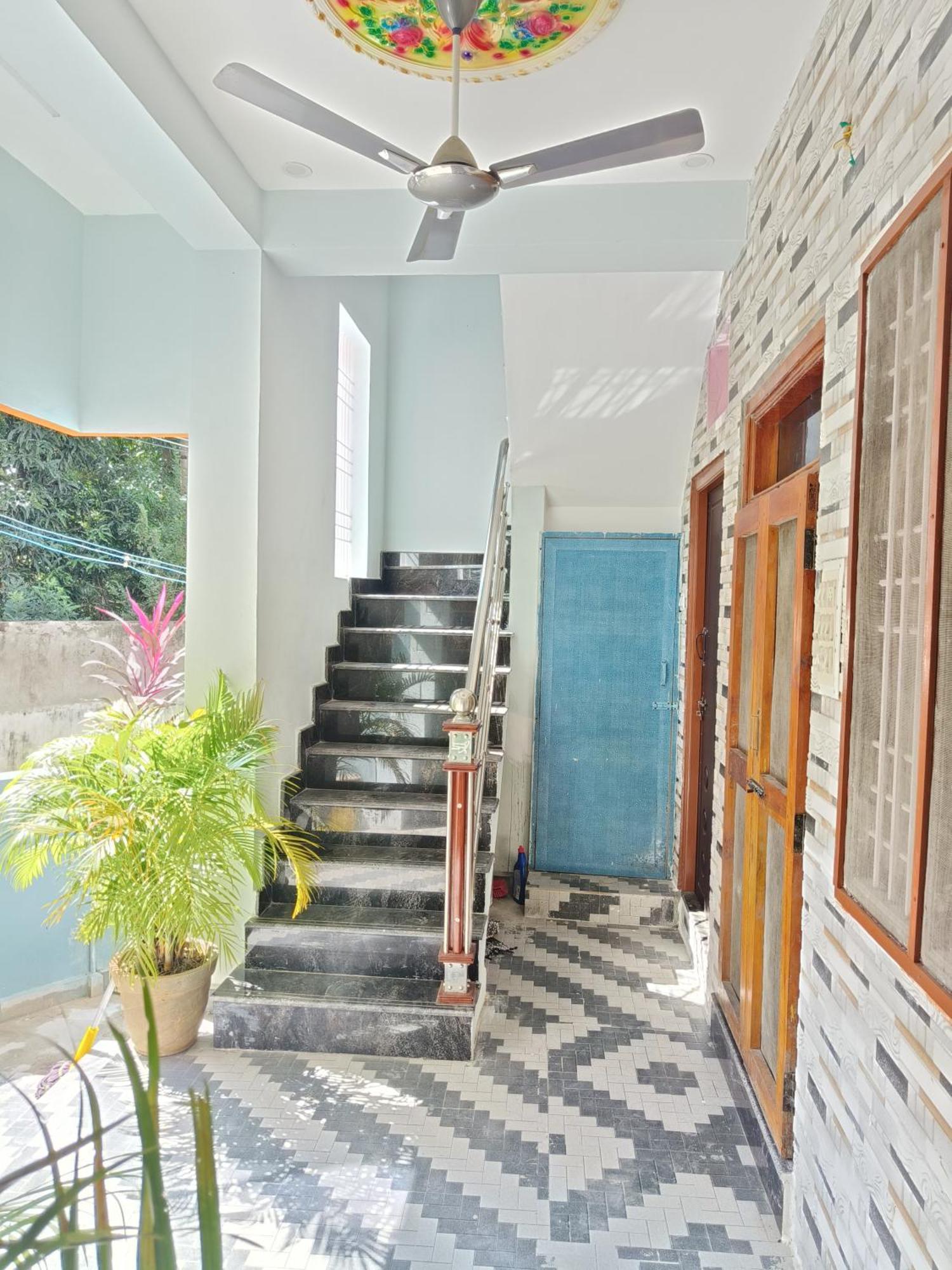 Liya Guest House Тируваннамалай Экстерьер фото