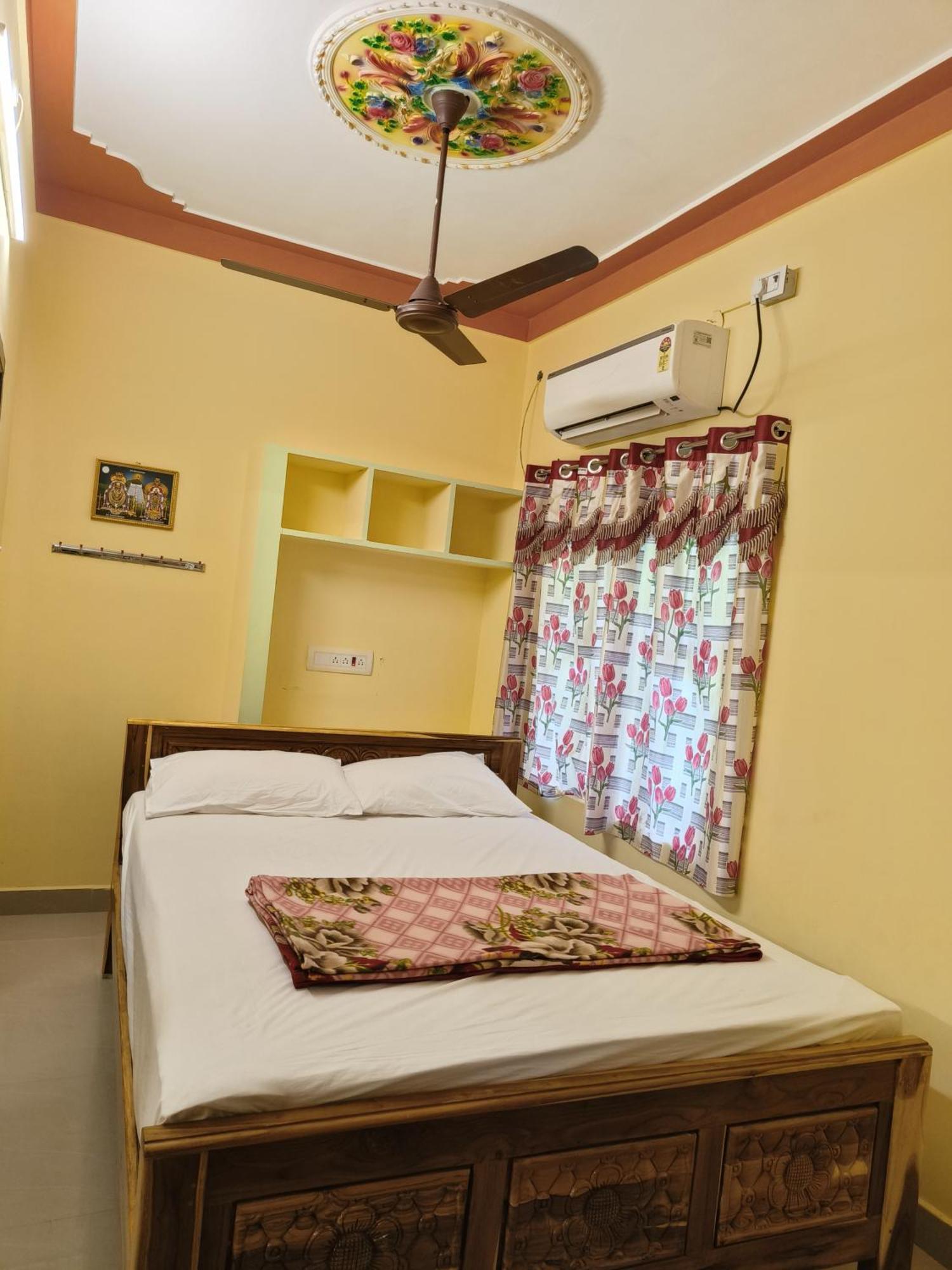 Liya Guest House Тируваннамалай Экстерьер фото