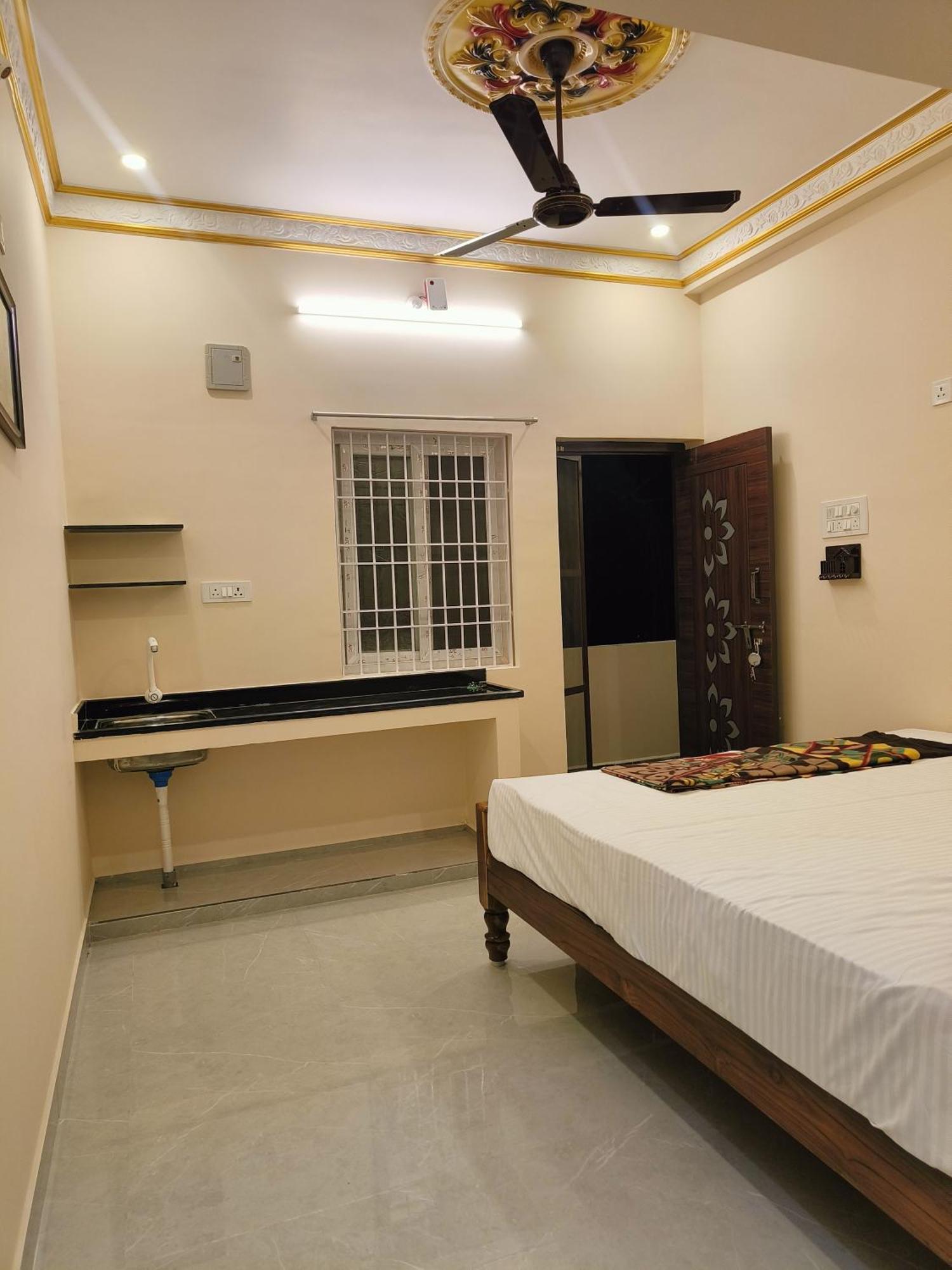 Liya Guest House Тируваннамалай Экстерьер фото